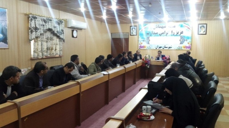 کلاس آموزشی دهیاران در فرمانداری مهران برگزار شد