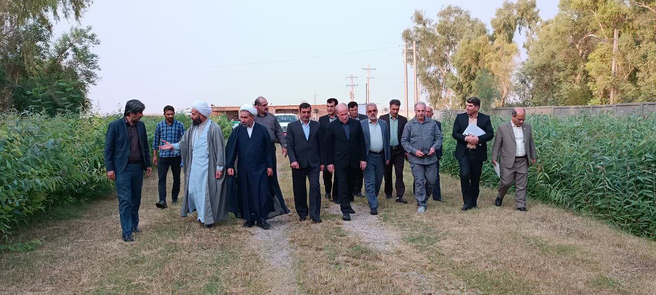 حضور معاون وزیر و رییس سازمان منابع طبیعی و آبخیزداری کشور در شهرستان مهران